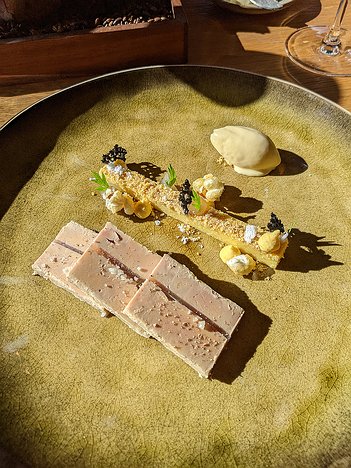 20220223_PXL114941443.MP_Pixel3a-JEB Le foie gras - Canard / Pop-corn / Maïs marbled with apple and maize ice cream