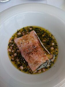 20250614_PXL113804543_Pixel7a-JEB Entrée au choix: Encornet flammé, sauce à manger aux herbes du jardin