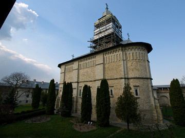 20090425_3326_E510 Dragomirna Monastery, Romania; built 1602-1630