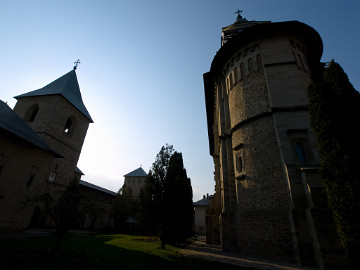 20090425_3333_E510 Dragomirna Monastery, Romania; built 1602-1630