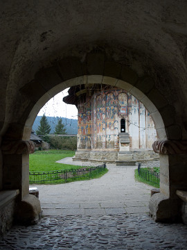 20090423_2989_E510 Moldovita Monastery, Romania; built 1532, painted 1537