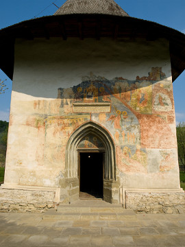 20090425_3288_E510 Church of the Holy Cross, Patrauti, Romania; built 1487