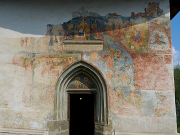 20090425_3290_E510_AWB Church of the Holy Cross, Patrauti, Romania; built 1487