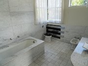 Master bathroom, Roubaix, Villa Cavrois : Master bathroom, Roubaix, Villa Cavrois