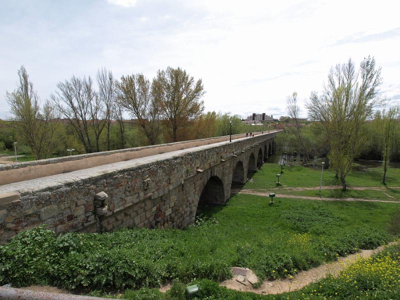 20100420_P4207728_E510.JPG - Salamanca Roman bridge